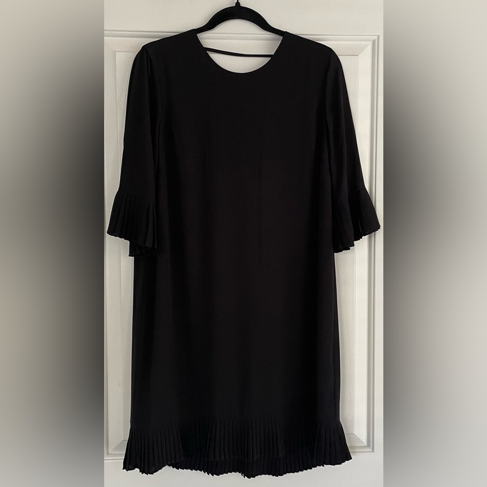 BCBGMaxAzria Black Pleated Long Sleeve Dress
